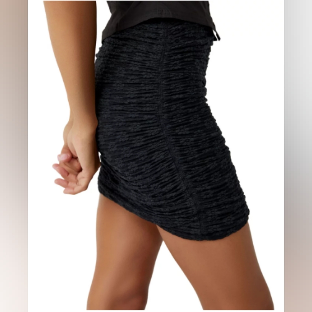 FREE PEOPLE Ona Convertible Ruched Skirt - Black - Size M (NWT) - Picture 1 of 9
